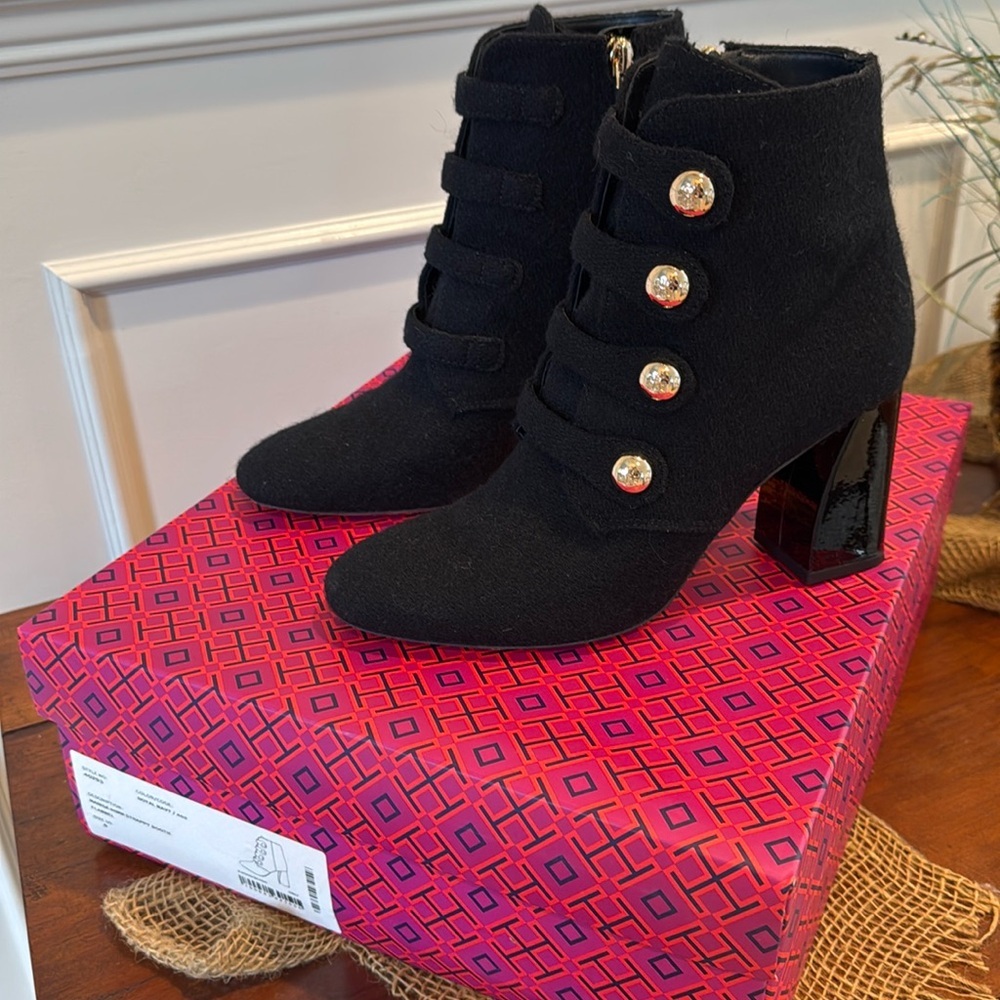 Tory Burch Marissa Boot in Royal Navy Size 8